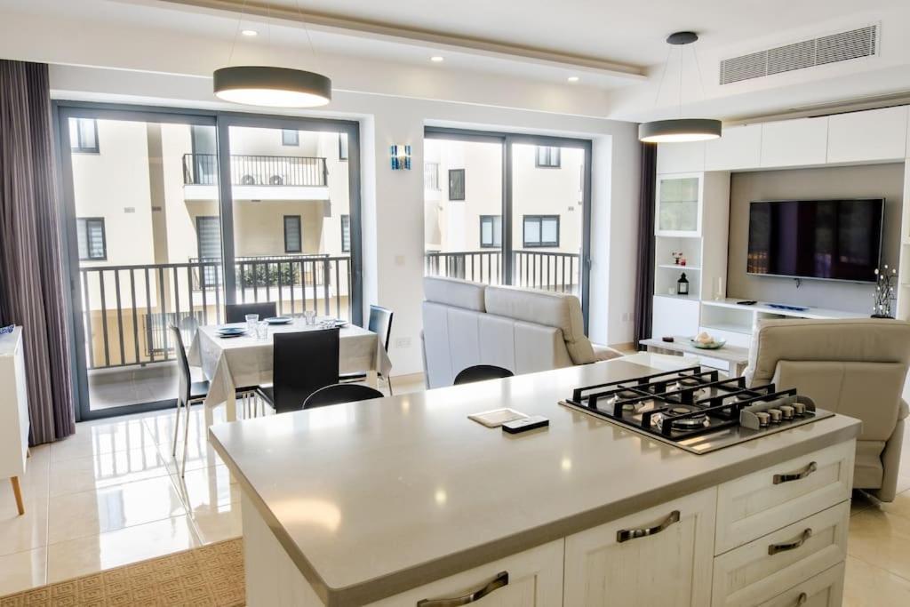Mellieha, Luxury 3 Bedroom Azure Maisonette Exterior foto